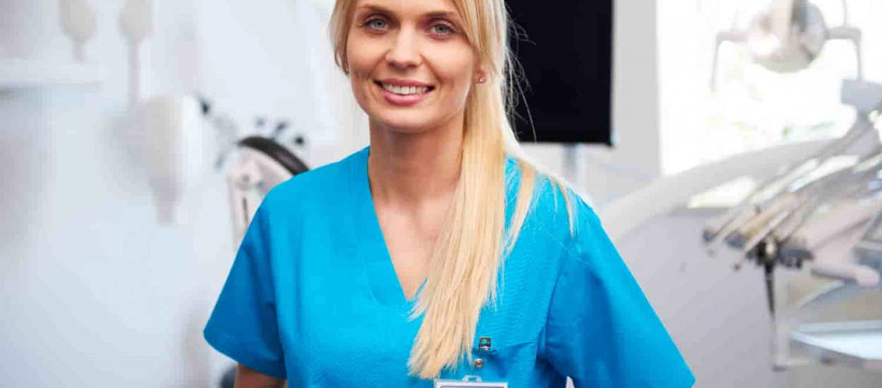 Materiały wypełnieniowe – które najlepiej sprawdzają się w codziennej praktyce stomatologicznej